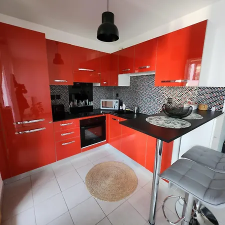Appartement Studio, Terrasse, Confort & Emplacement Ideal ! Montévrain