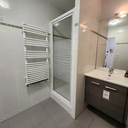 Studio, Terrasse, Confort & Emplacement Ideal ! Appartement