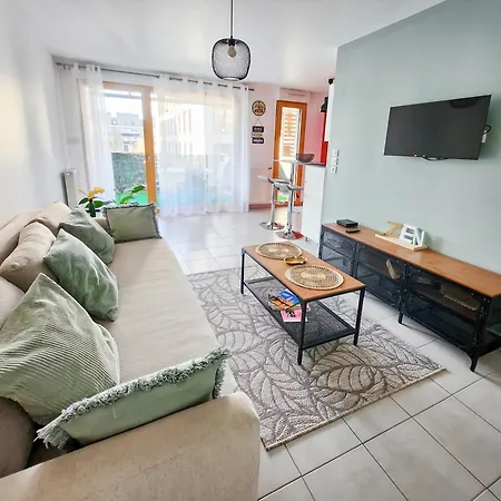 Studio, Terrasse, Confort&emplacement Idéal ! * Montévrain